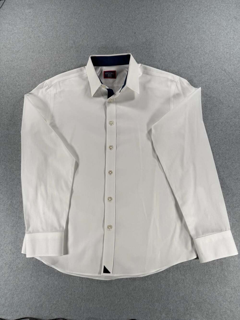 UNTUCKit Men's Medium White Long Sleeve Wrinkle-Free Button-Down Shirt